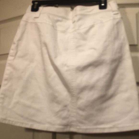 Talbots sz 4P White Denim Knee Length Skirt - Picture 3 of 6